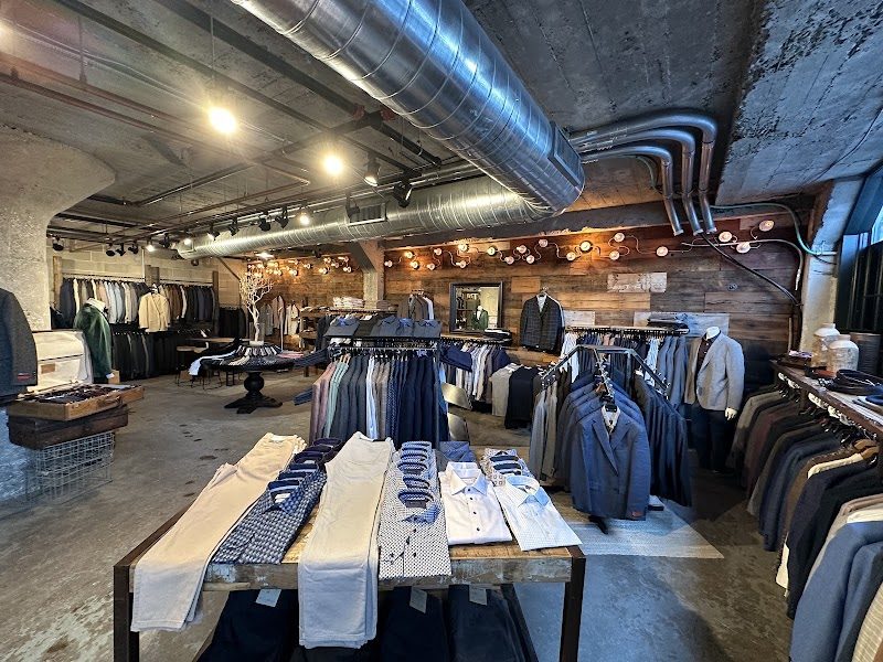 Atmosfere - clothing alterations in Minneapolis, MN