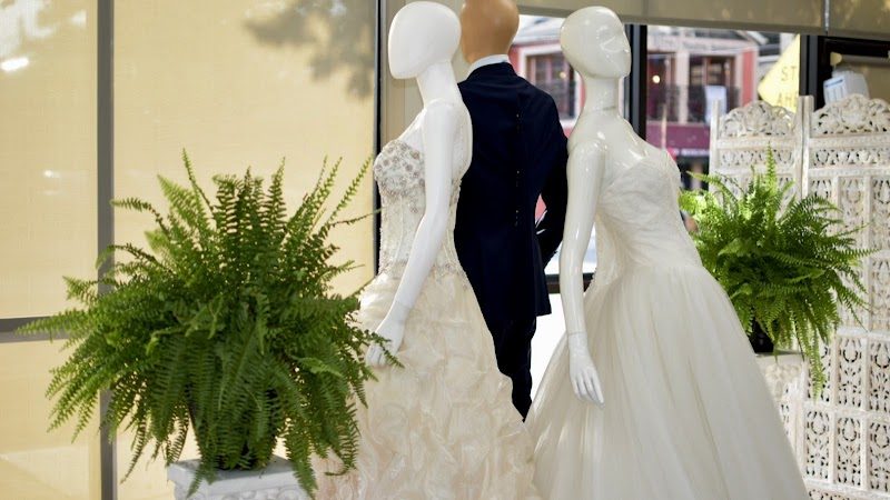 Fit N Fix Gowns & Suits - clothing alterations in Chicago, IL