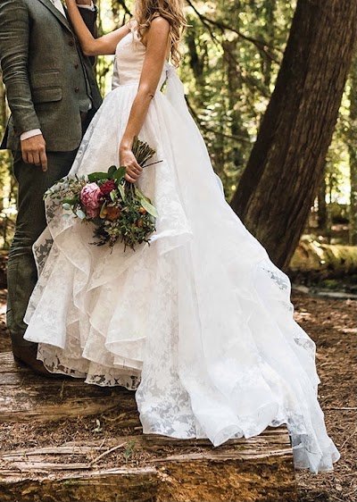 Janet Kirkman Bridal Redesigns and Alterations and Lingerie Boutique logo