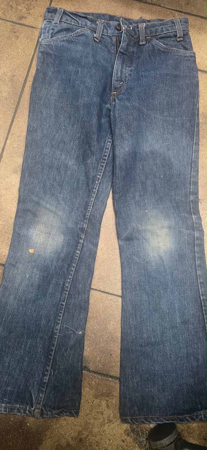 Jeans Alterations - clothing alterations in Los Angeles, CA