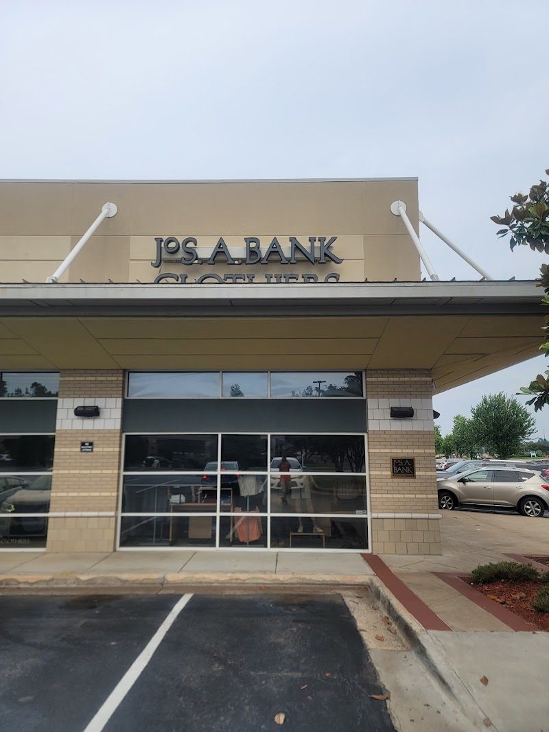 Jos A. Bank - clothing alterations in Little Rock, AR