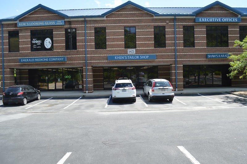 Khen's Tailor Shop - clothing alterations in Durham, NC