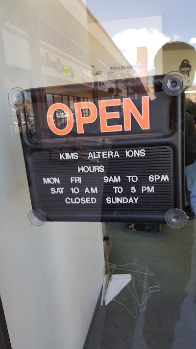 Kim's Alterations logo