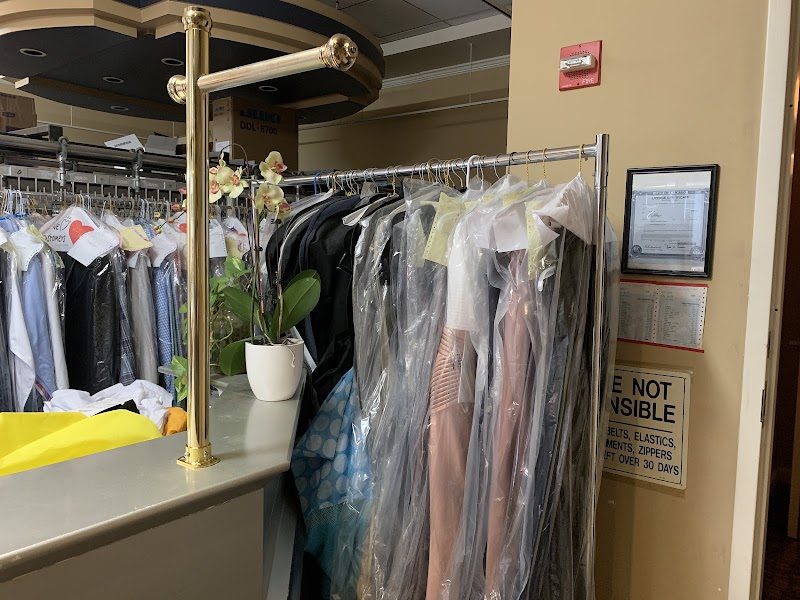 Kinzie Cleaners - clothing alterations in Chicago, IL