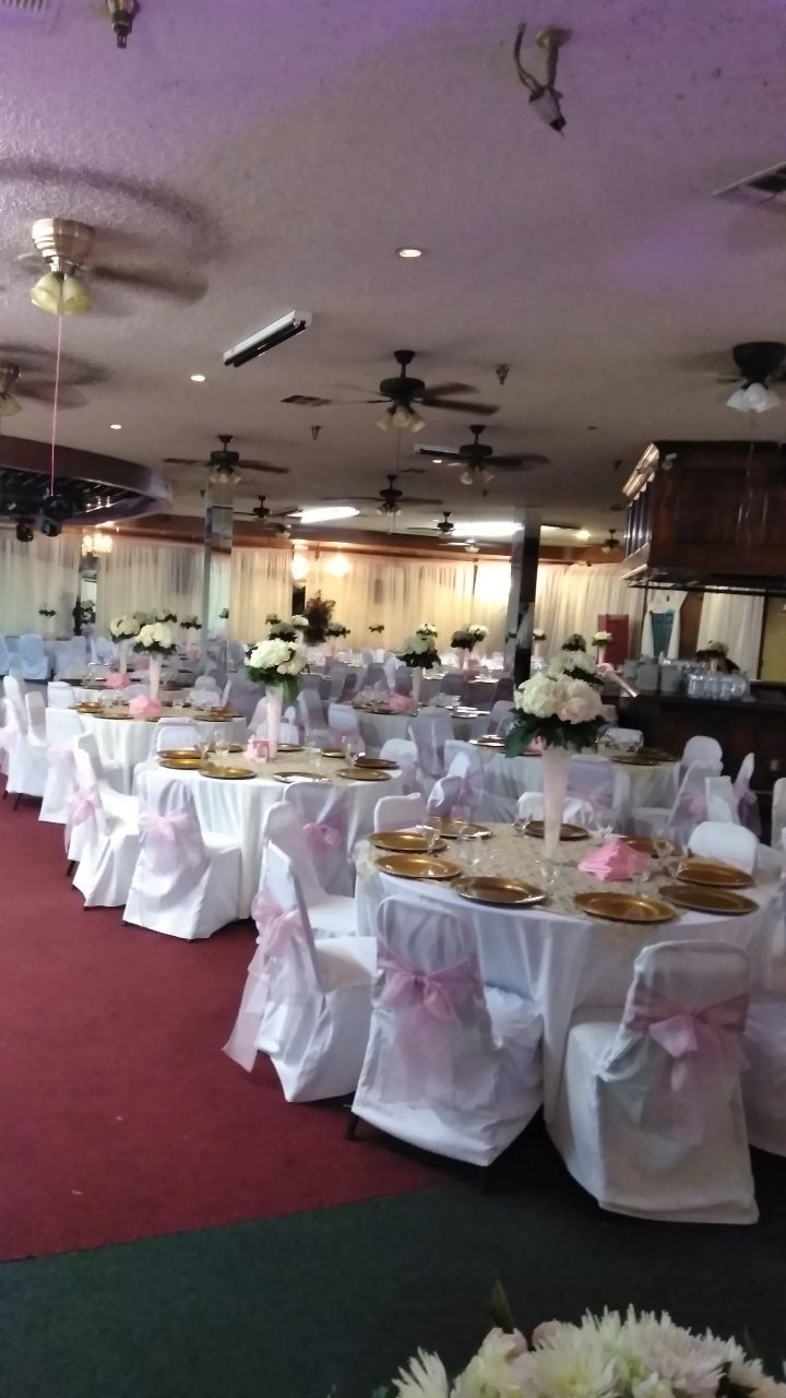 Lola's By Design - clothing alterations in Oxnard, CA