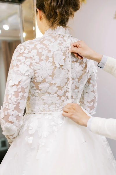 Maryam's Tailoring logo