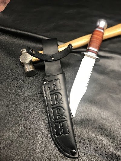 S.P.Leather logo