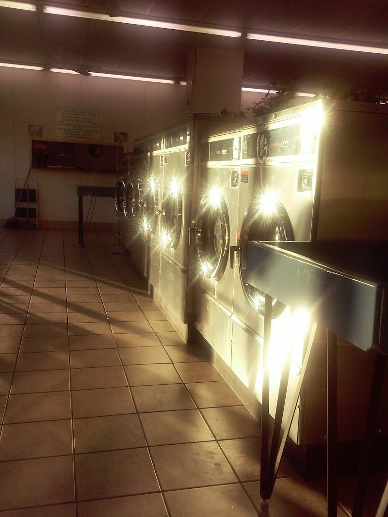 Splish Splash Laundromat - clothing alterations in Memphis, TN