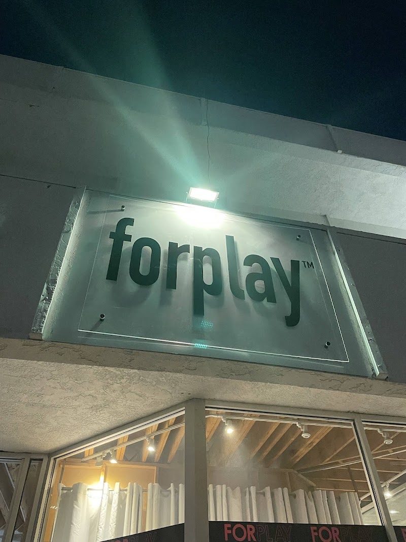 Stylehouse Las Vegas (Formally known as Forplay Style House) - clothing alterations in Las Vegas, NV