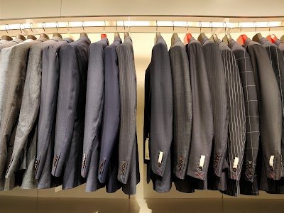 Suitsupply San Francisco logo