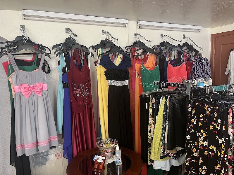 TAILORING BY CHI - clothing alterations in Boise, ID