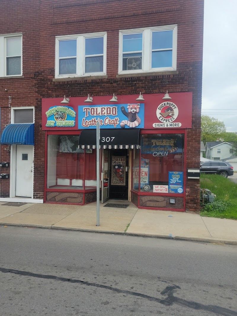 Toledo Leathercraft Co. - clothing alterations in Toledo, OH