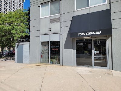 Top Cleaners logo